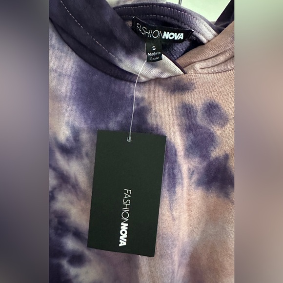 Fashion Nova Jogger Set - Picture 8 of 9